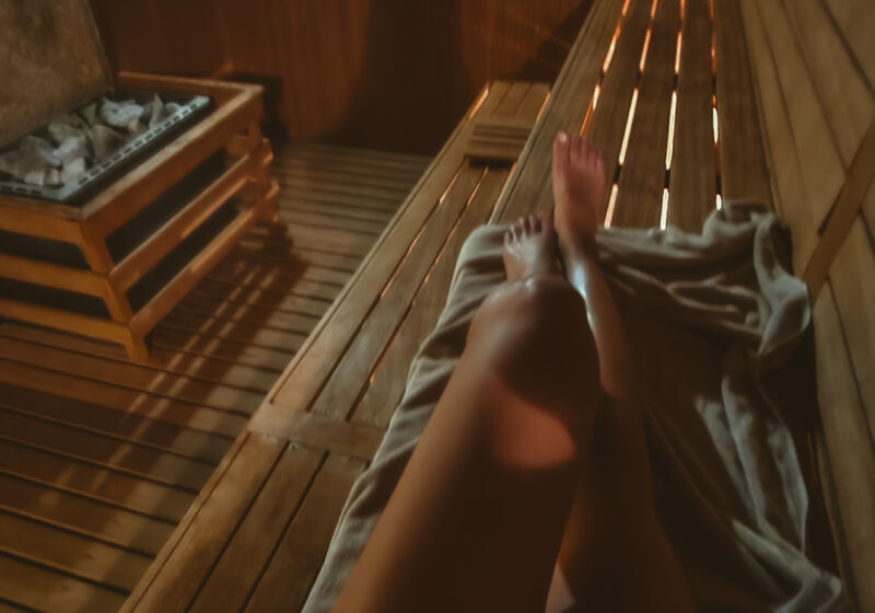 The Benefits of Dry Sauna and Ice Plunge on your routine